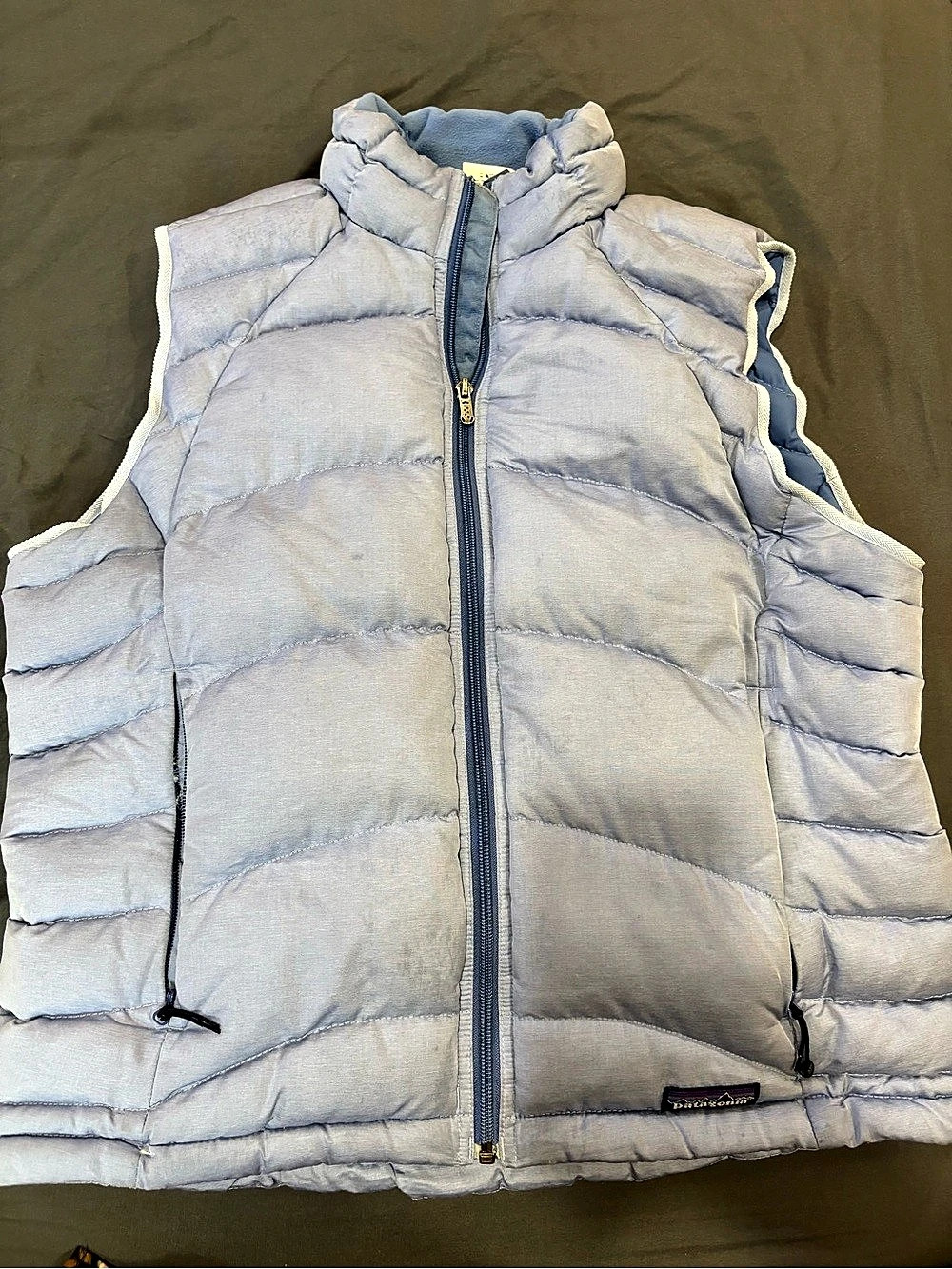 Patagonia Puffer Vest in Blue Size Medium